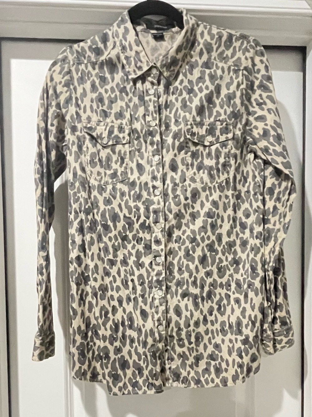 Leopard Print Button-Down Shirt - Gray/Cream